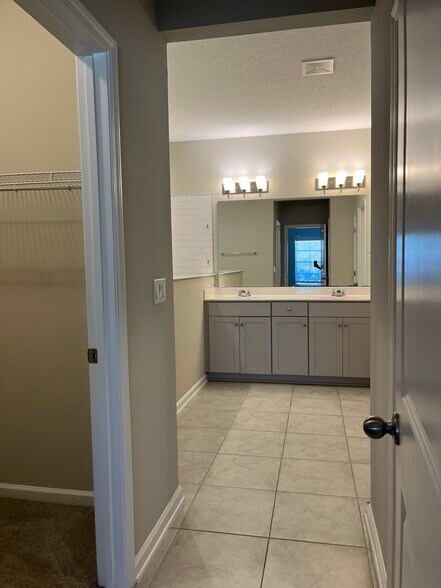 Building Photo - 177 Clarys Run