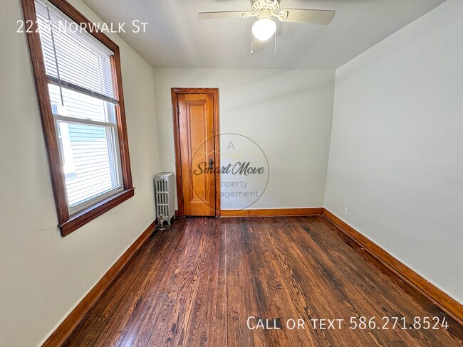 Building Photo - 2228 Norwalk St