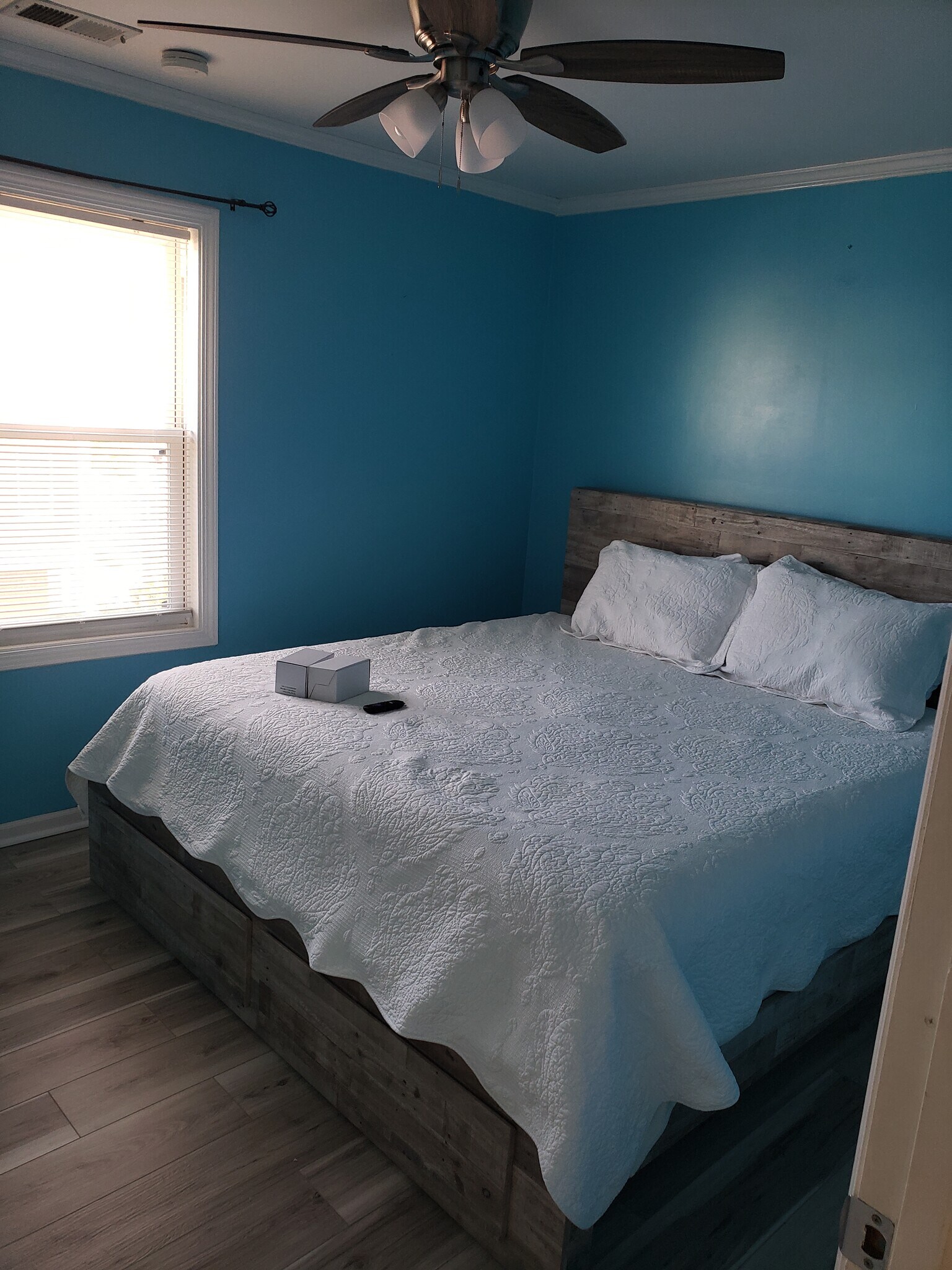 A bedroom - 1207 Fort Fisher Blvd N
