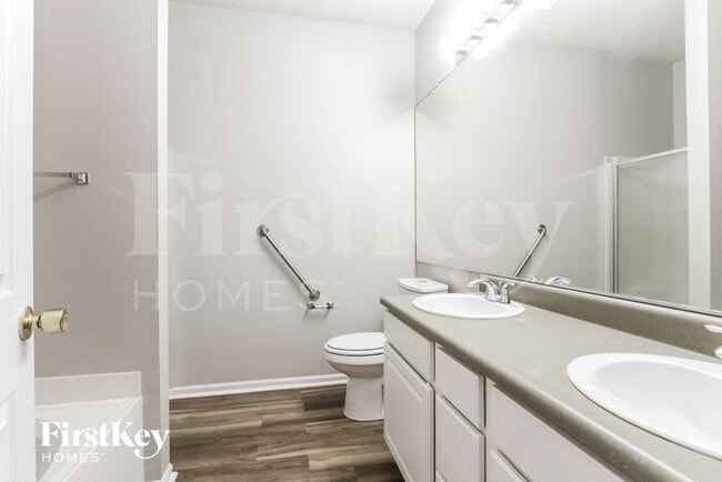 Building Photo - 8129 Red Barn Ct