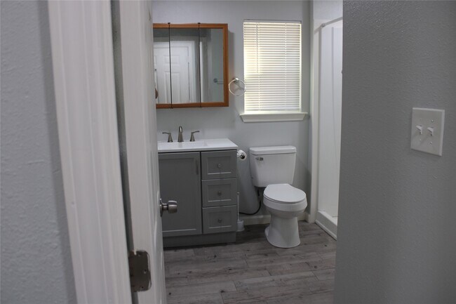 Building Photo - 4214 Fuqua St