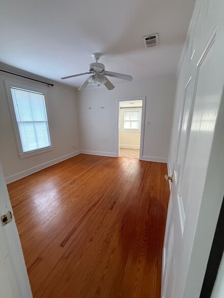 Building Photo - 1821 W Pine St