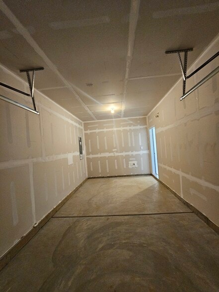 Garage to inside - 44 Elliot Ln