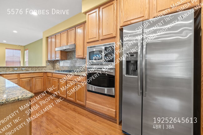 Building Photo - 5576 Forbes Dr