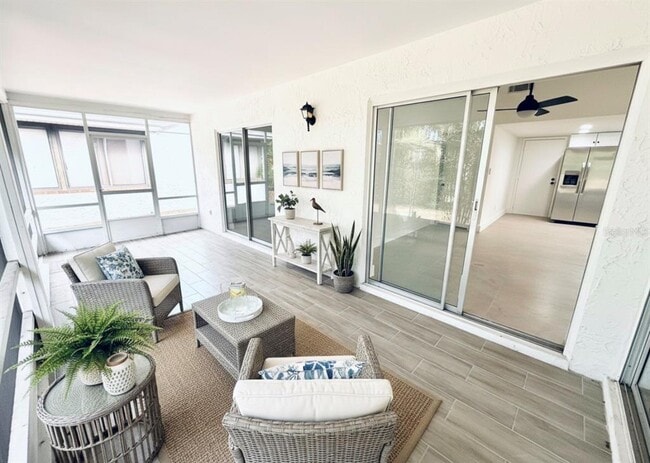 Building Photo - 10616 Leafy Way