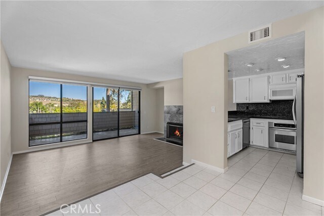 Building Photo - 33532 Valley View Ct