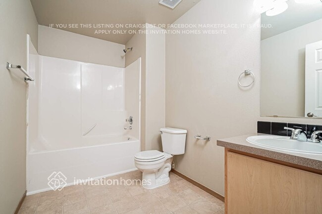 Building Photo - 14902 94th Ave Ct E