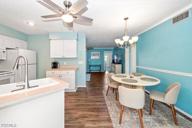 Building Photo - 7400 College Pkwy