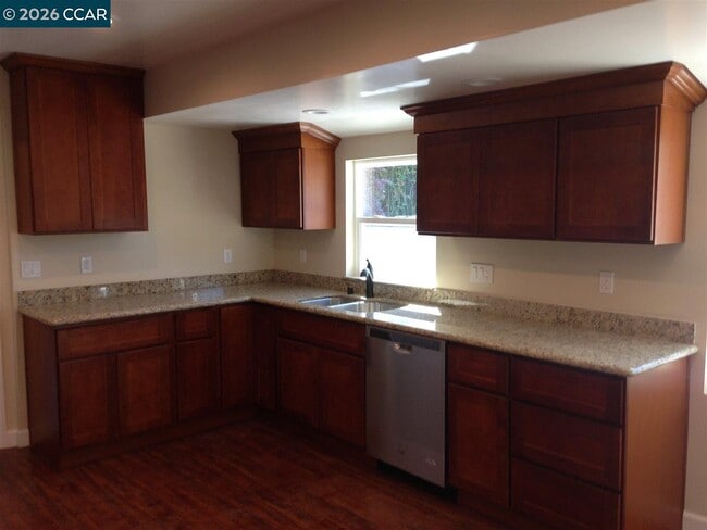 Building Photo - 1448 Rosal Ln