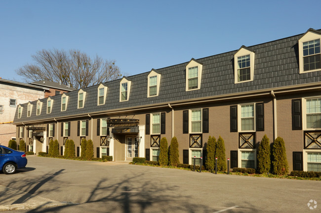 Building Photo - Park Court Apartments