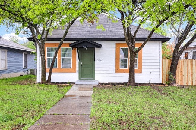 Building Photo - 226 Porter St