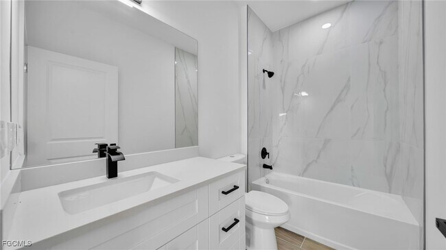 Building Photo - 1123 Hightower Ave S