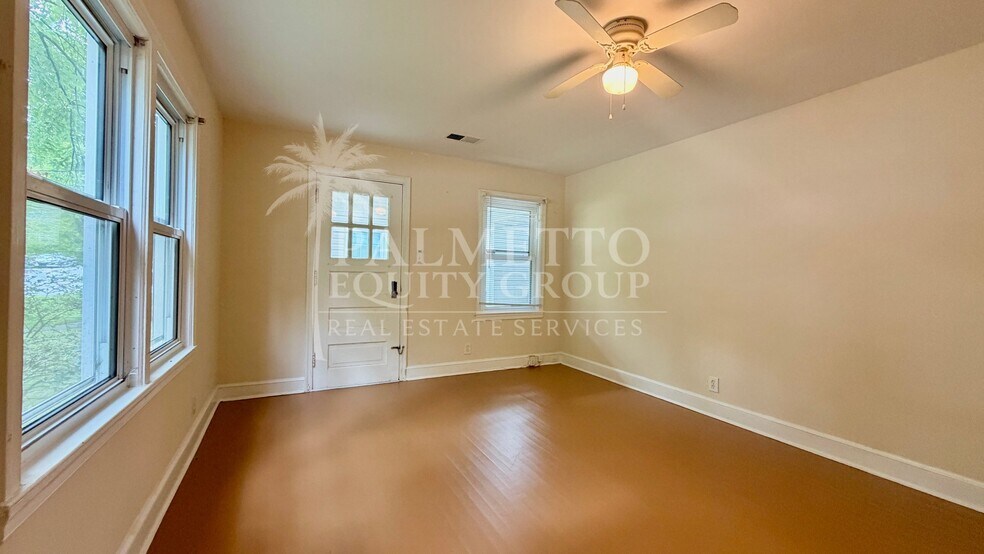 Building Photo - 928 McCormick St