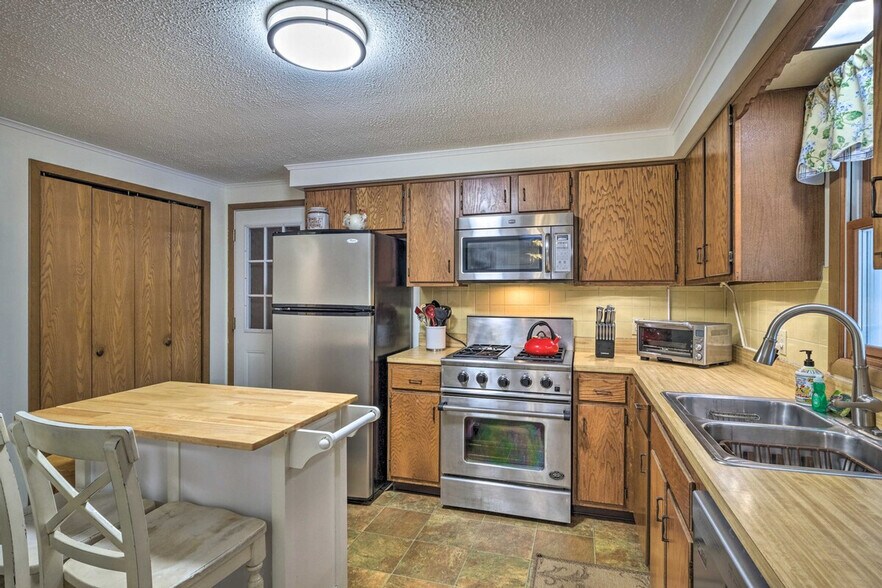 Building Photo - 148 Diamond Point Rd