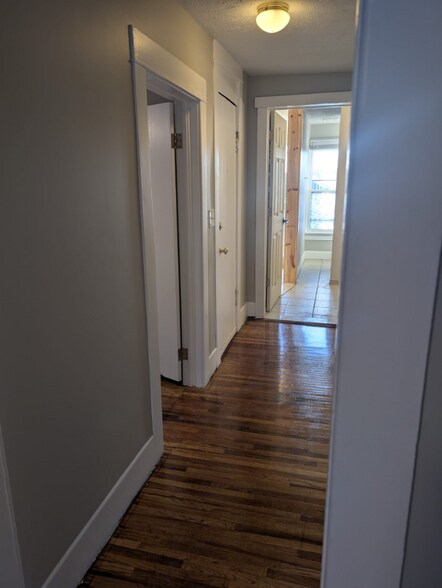 Building Photo - 3827 S 48th St