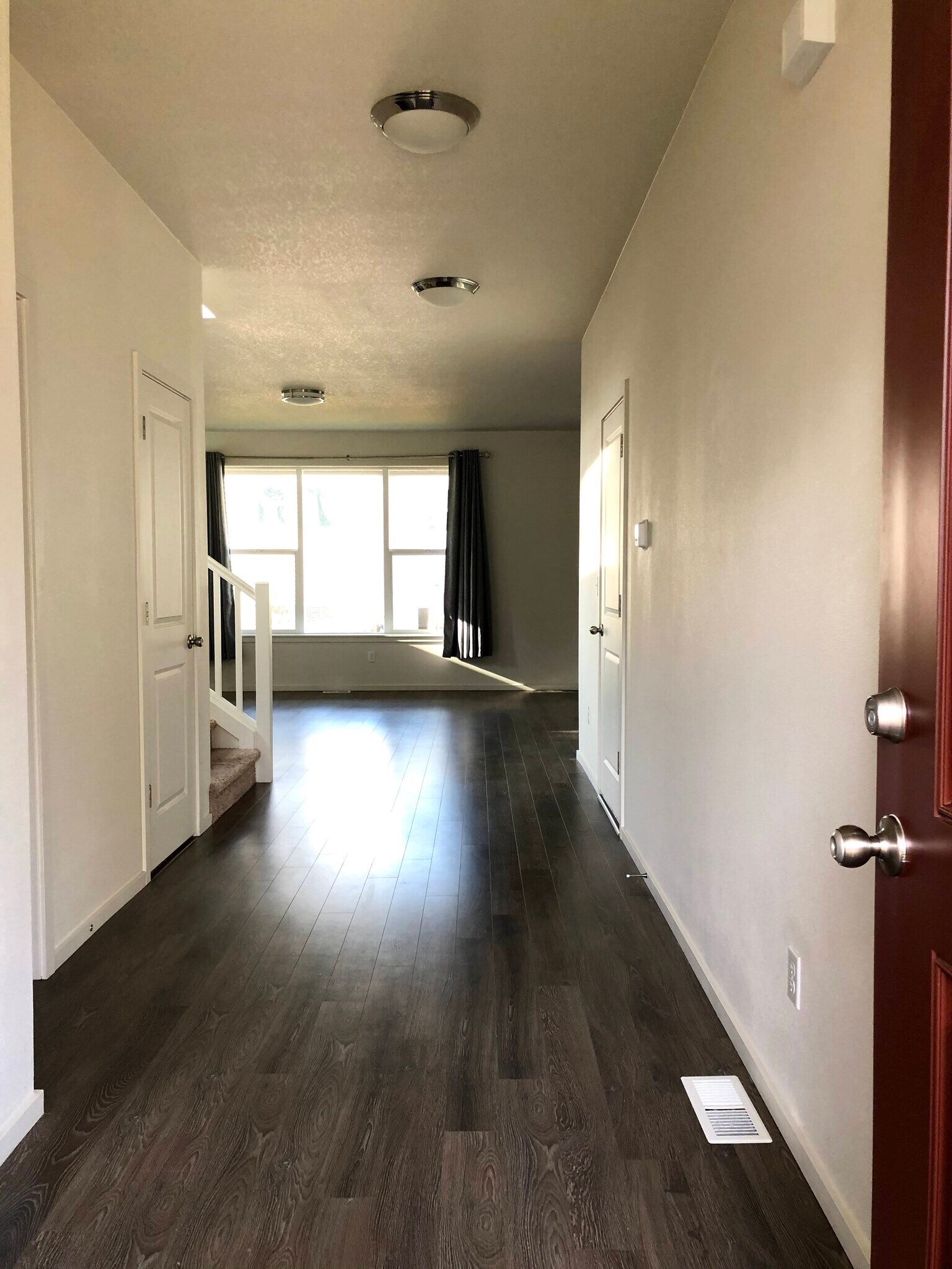 Building Photo - 5273 SW Freya Ter