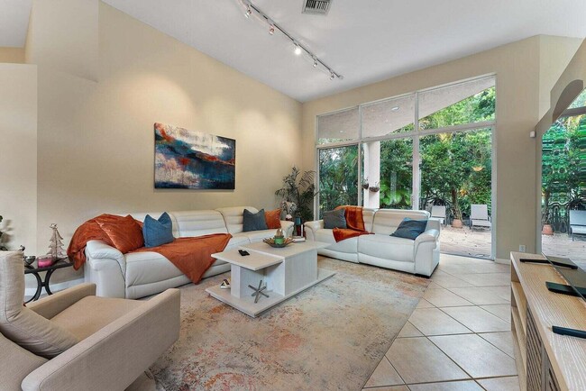 Building Photo - 155 Sunset Bay Dr