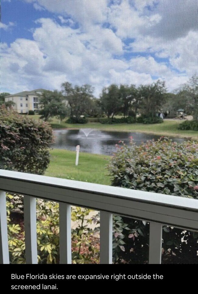 Building Photo - 2 Bedroom Condo For Rent in Kissimmee in L...