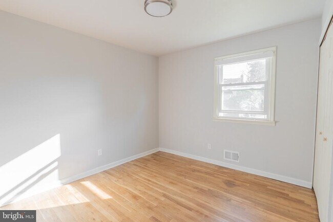 Building Photo - 11714 Tifton Dr