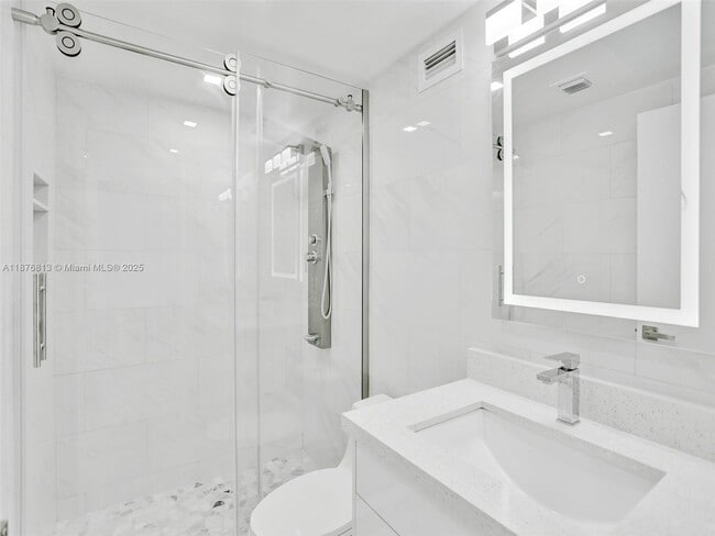 Building Photo - 2501 S Ocean Dr