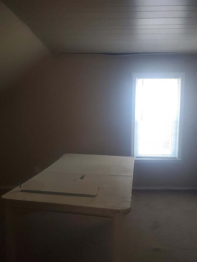 Building Photo - 12311 Laing St