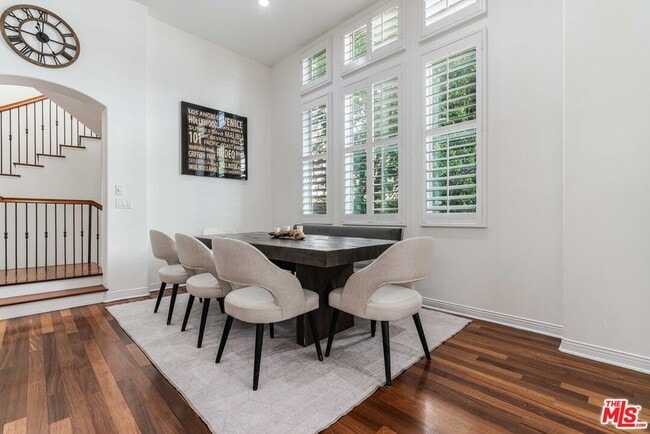 Building Photo - 5734 S Celedon Creek