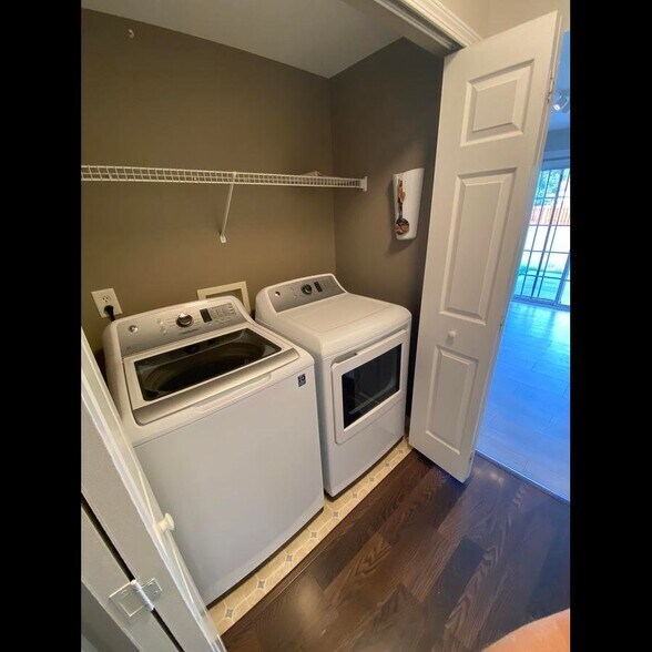 Building Photo - 9934 Gray Dove Ct