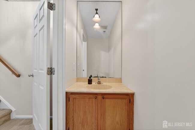 Building Photo - 22 Guisborough Way