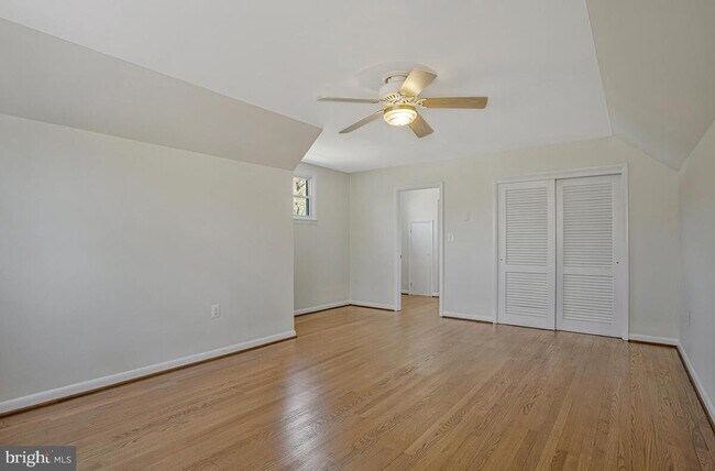 Building Photo - 9685 Howes Rd