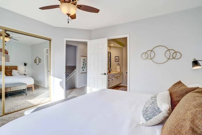Building Photo - Ocotillo Private Oasis & Pool Monthly