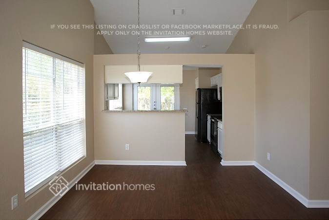 Building Photo - 501 Kalmia Dr