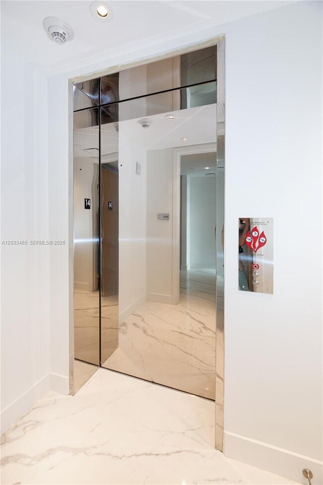 Building Photo - 15701 Collins Ave