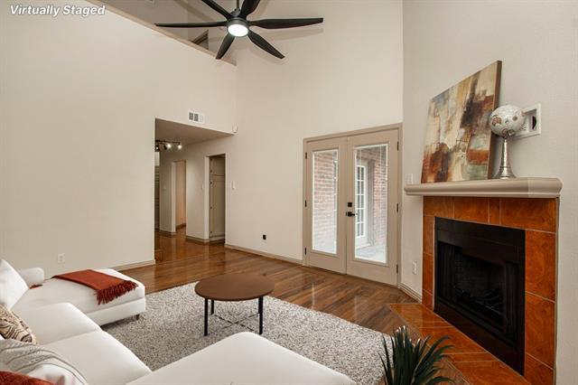 Building Photo - 1609 Brentwood Dr