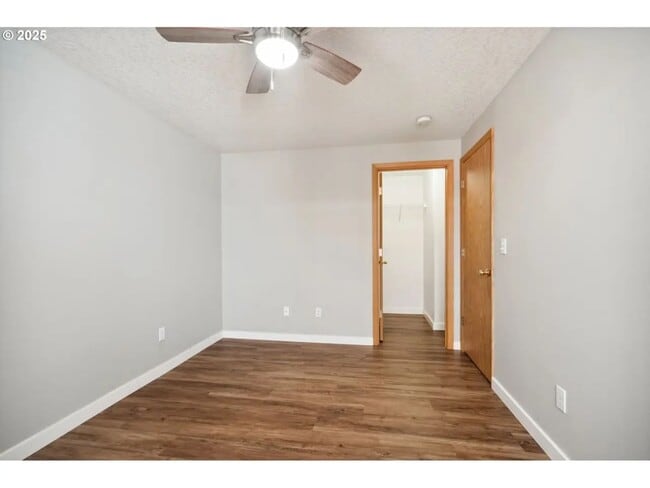 Building Photo - Northeast 21st Street