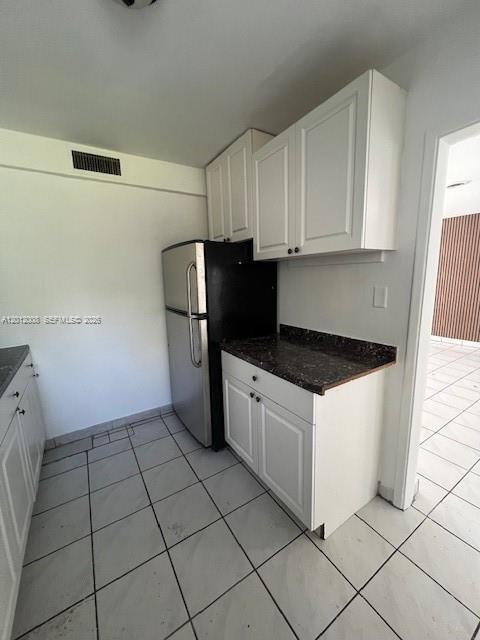Building Photo - 4548 SW 33rd Ave