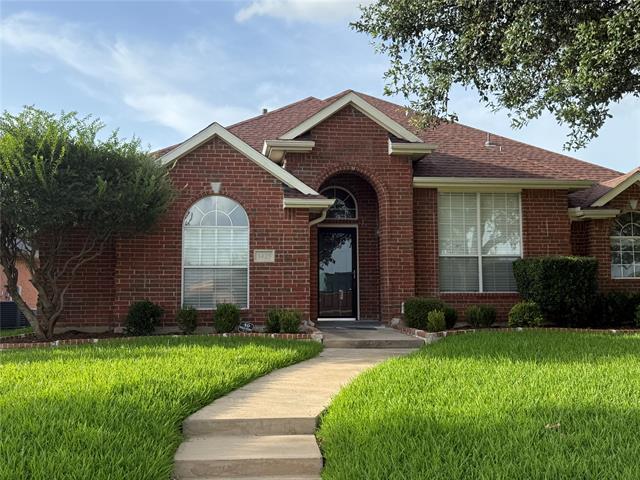 Building Photo - 3425 Marsalis Ln
