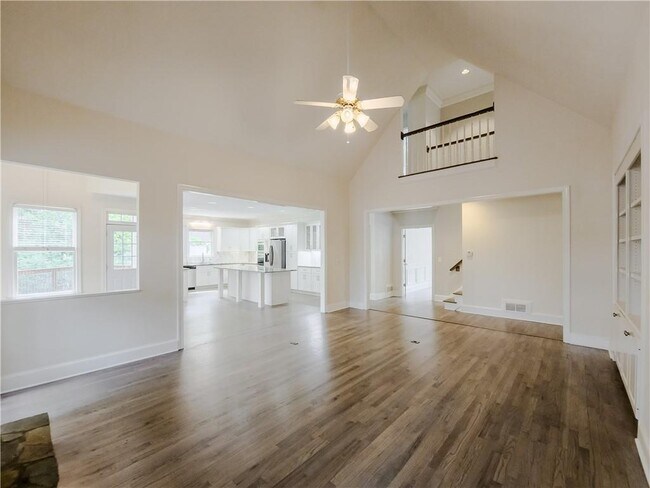 Building Photo - 7335 Craigleith Dr