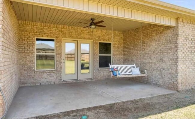 Porch - 109 Fellington Ct