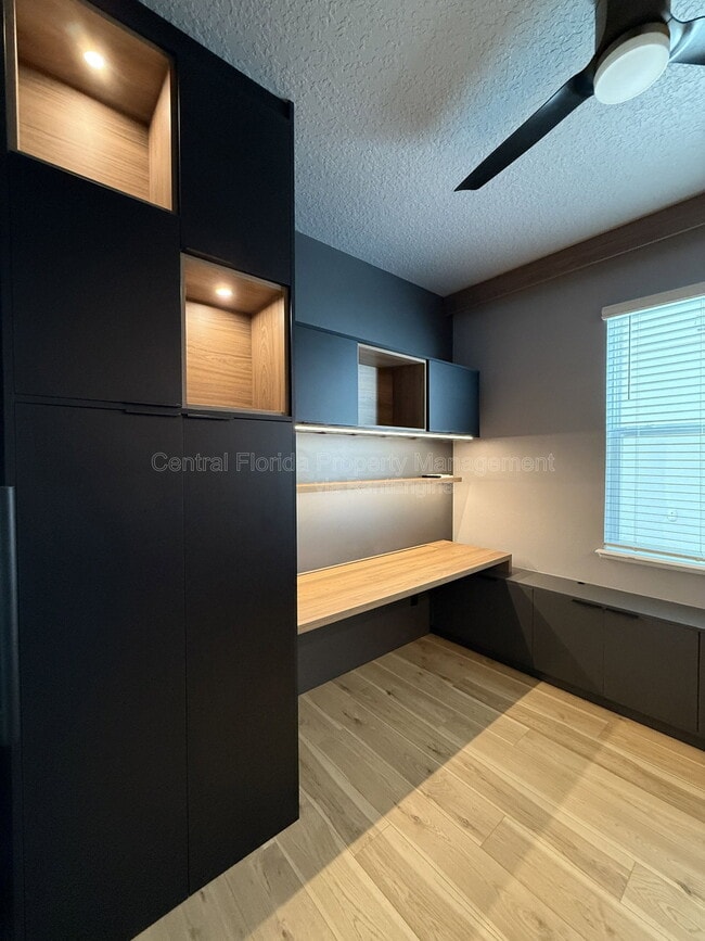 Building Photo - 3615 Voyager Ln