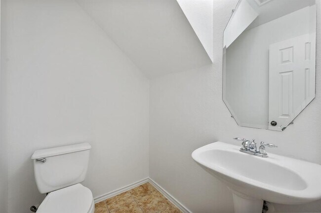 Building Photo - 23 Juniper Berry Way
