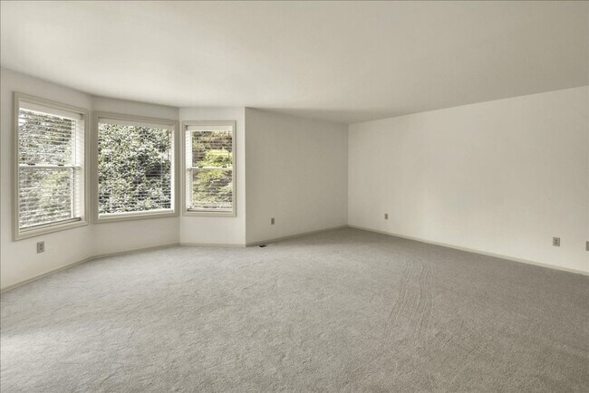 Building Photo - 4Bd/2.5Ba Mill Creek House
