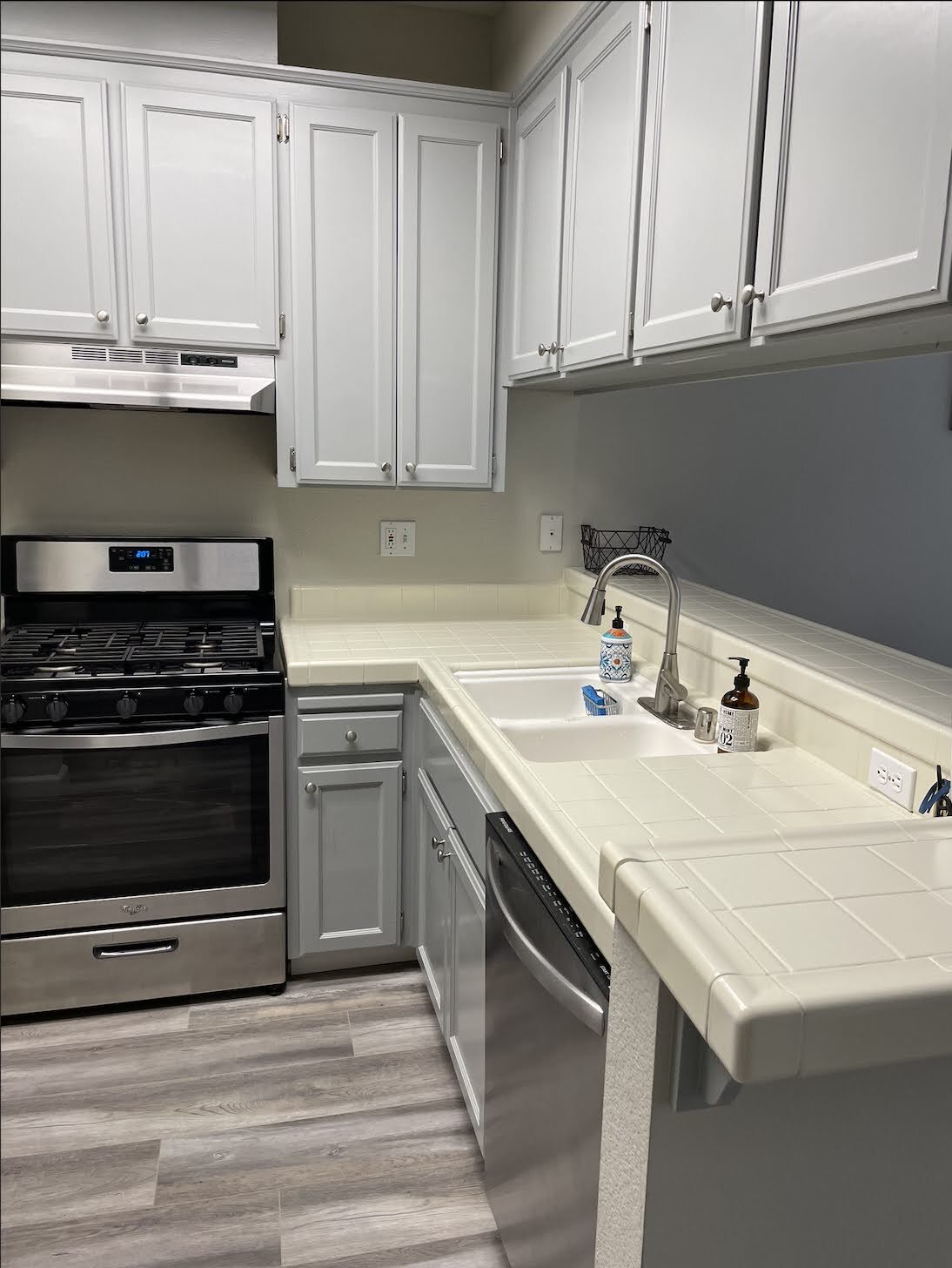 Kitchen - 1143 Greene Ter