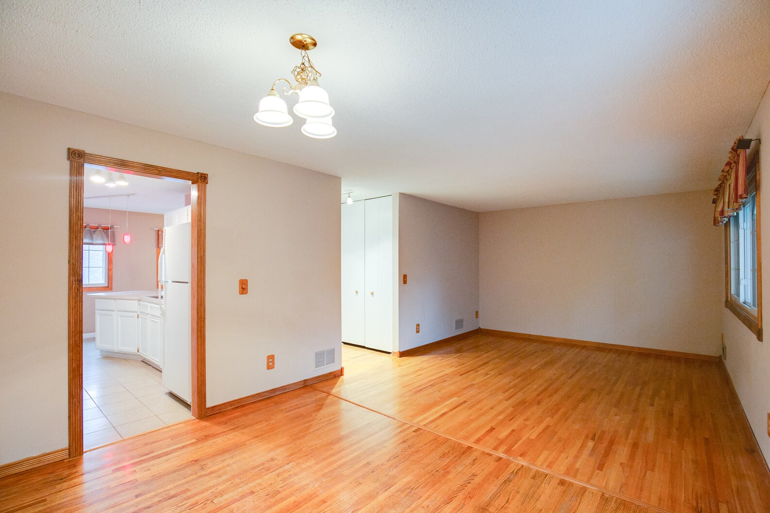 Building Photo - 12115 Drake St NW