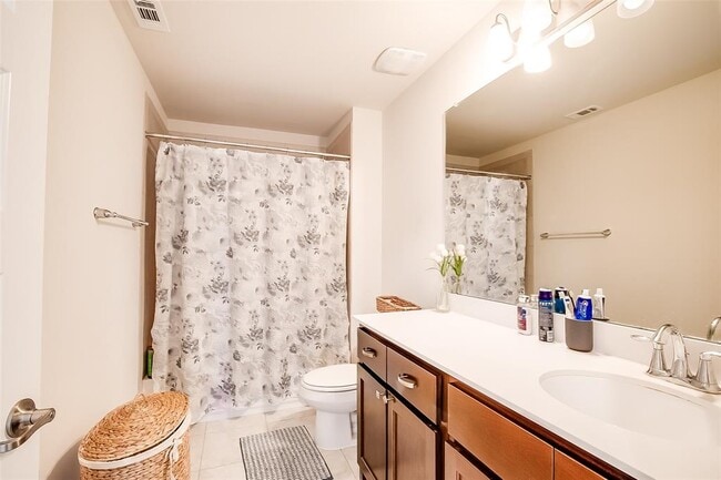 Building Photo - 9202 Spade Cir