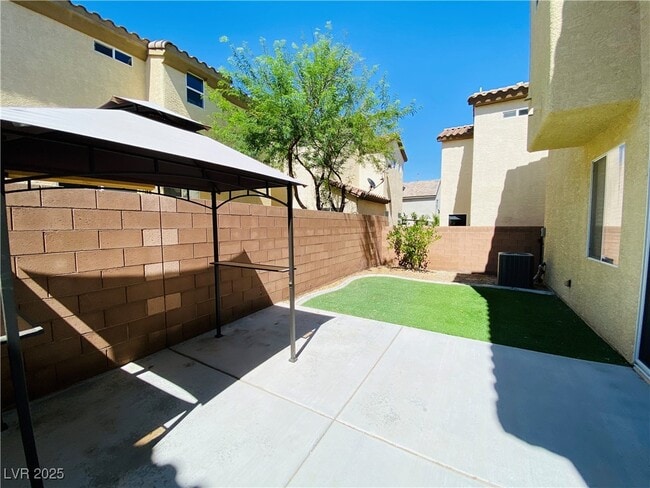 Building Photo - 8428 Bellery Ave