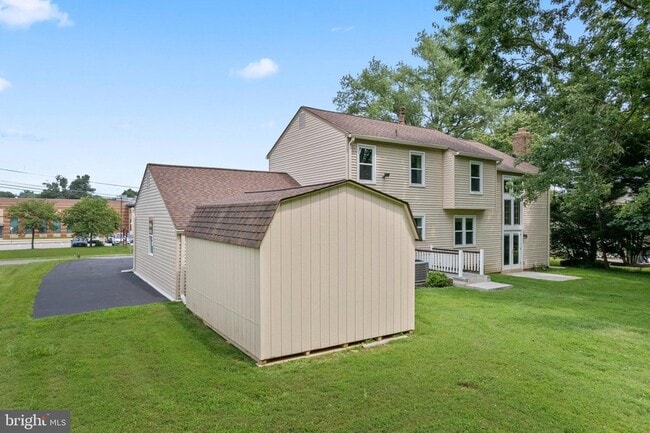 Building Photo - 17004 Cashell Rd