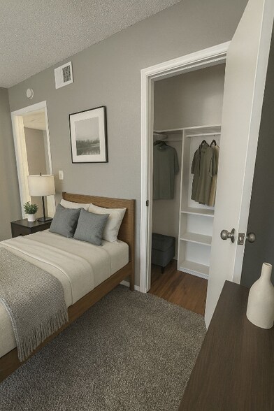 Building Photo - 1823 S Las Vegas Trail