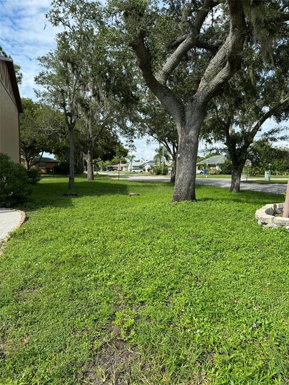 Building Photo - 8563 Pilgrim Ct