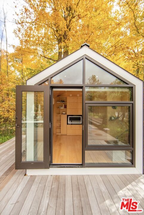 Building Photo - 11775 Laurelwood Dr