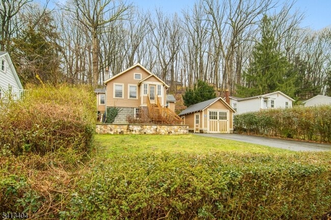 Building Photo - 43 Estling Lake Rd